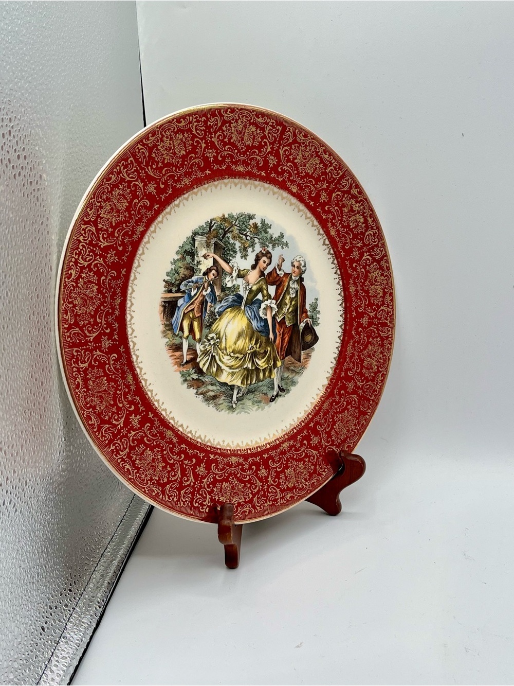 Vintage Imperial Salem China Come 23 Karat Gold Plated Plate D 11 Inch